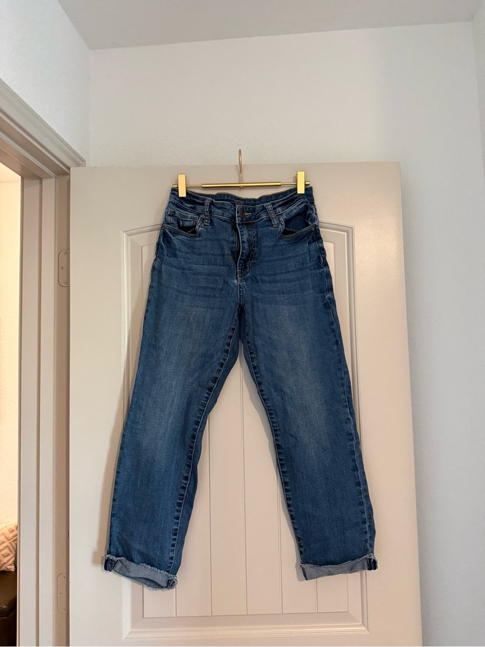 Kut from the Kloth Boyfriend Jeans in Medium Blue Wash